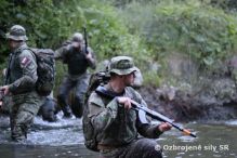 Vojensko-praktick plvanie ako neoddeliten sas odbornej prpravy 65. prieskumnho prporu